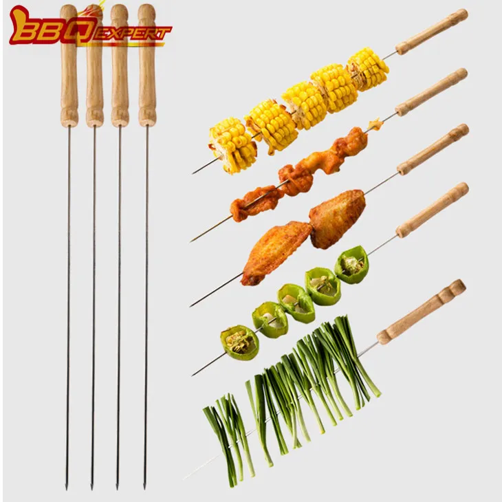 Sab nraum zoov Ntoo kov BBQ Skewers Rau Teeb Thiab Nqaij